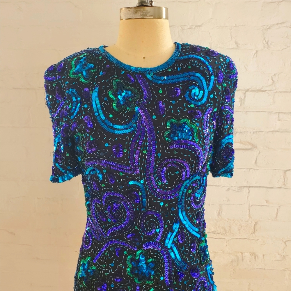 Sequence blue top